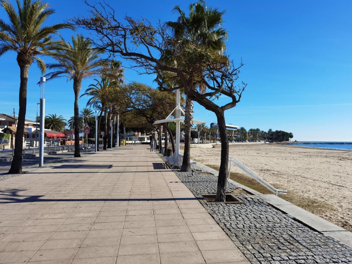 Guillem Planetcostadorada Cambrils Exterior foto